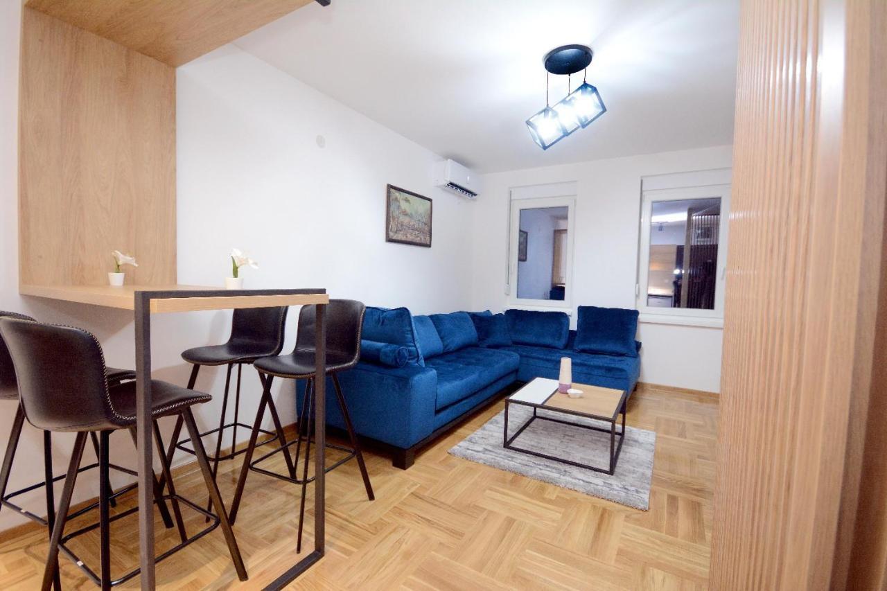 Cvetkovic Lux Аpartmani & Free Garaza Appartement Vrnjačka Banja Buitenkant foto