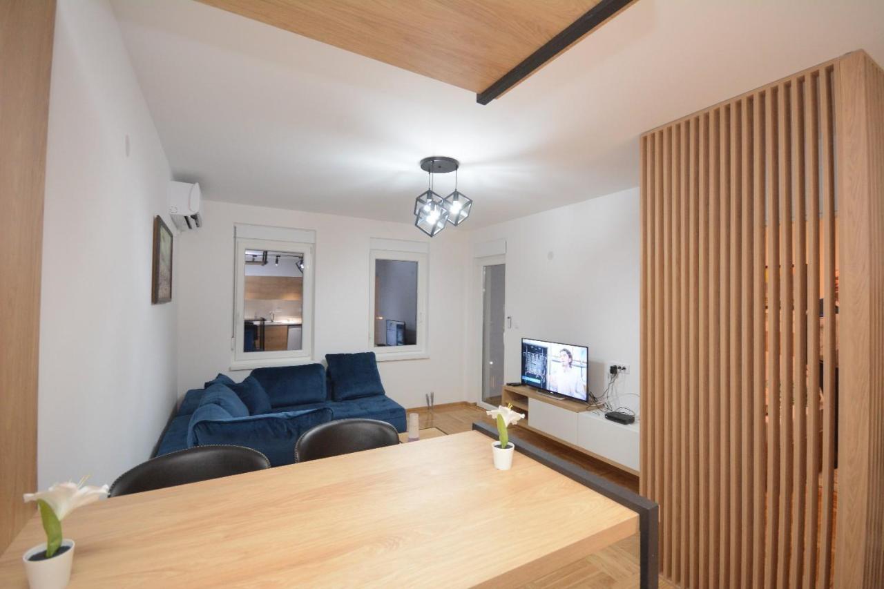 Cvetkovic Lux Аpartmani & Free Garaza Appartement Vrnjačka Banja Buitenkant foto