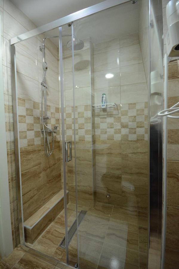 Cvetkovic Lux Аpartmani & Free Garaza Appartement Vrnjačka Banja Buitenkant foto
